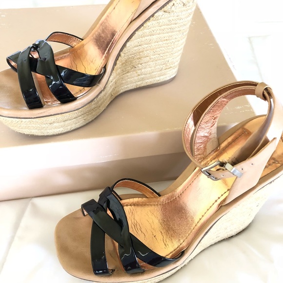 BCBGeneration BG-Frankee Wedge Platform - Picture 8 of 8